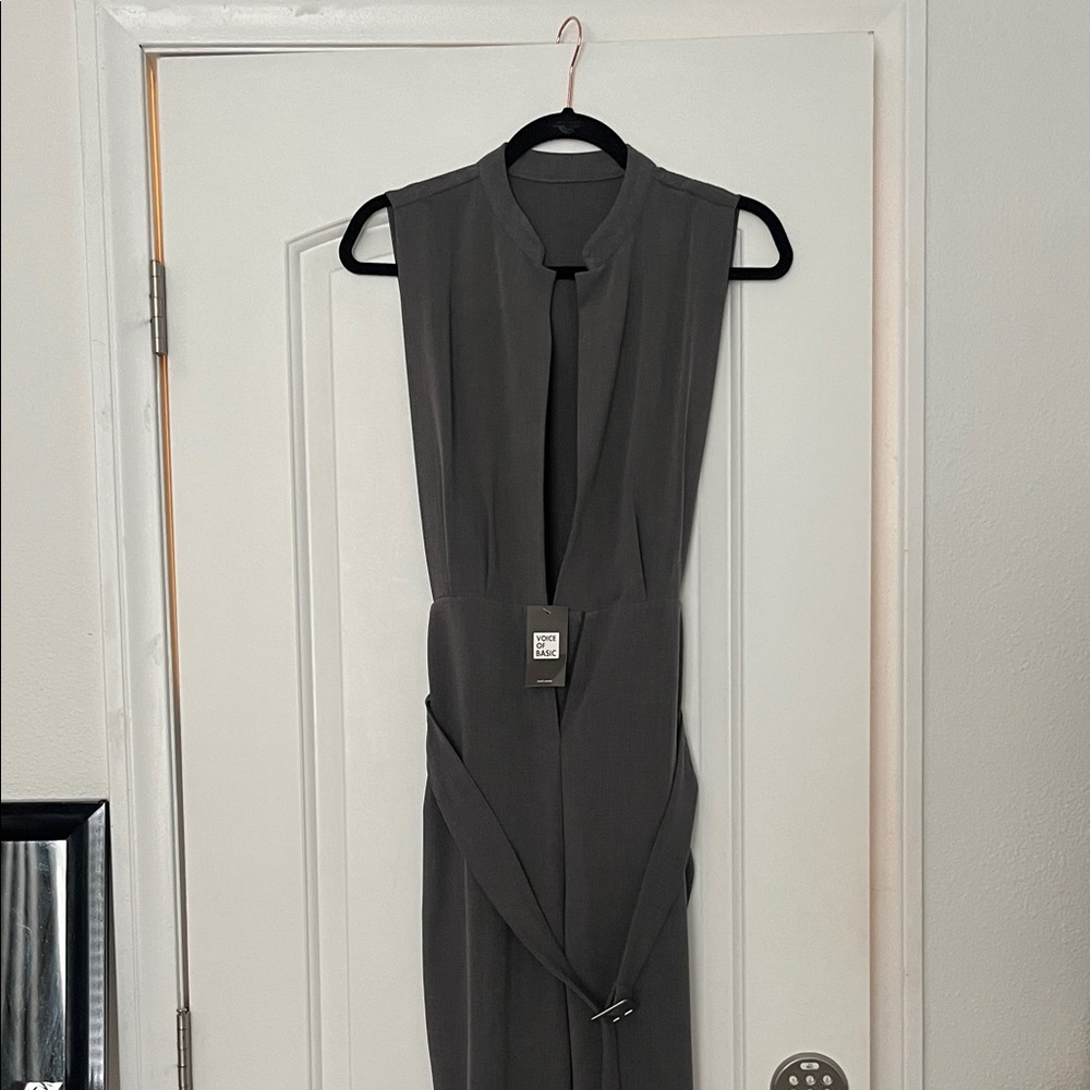 Elegant Gray Sleeveless Dress